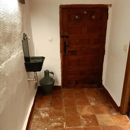 Nyaraló Decerca *